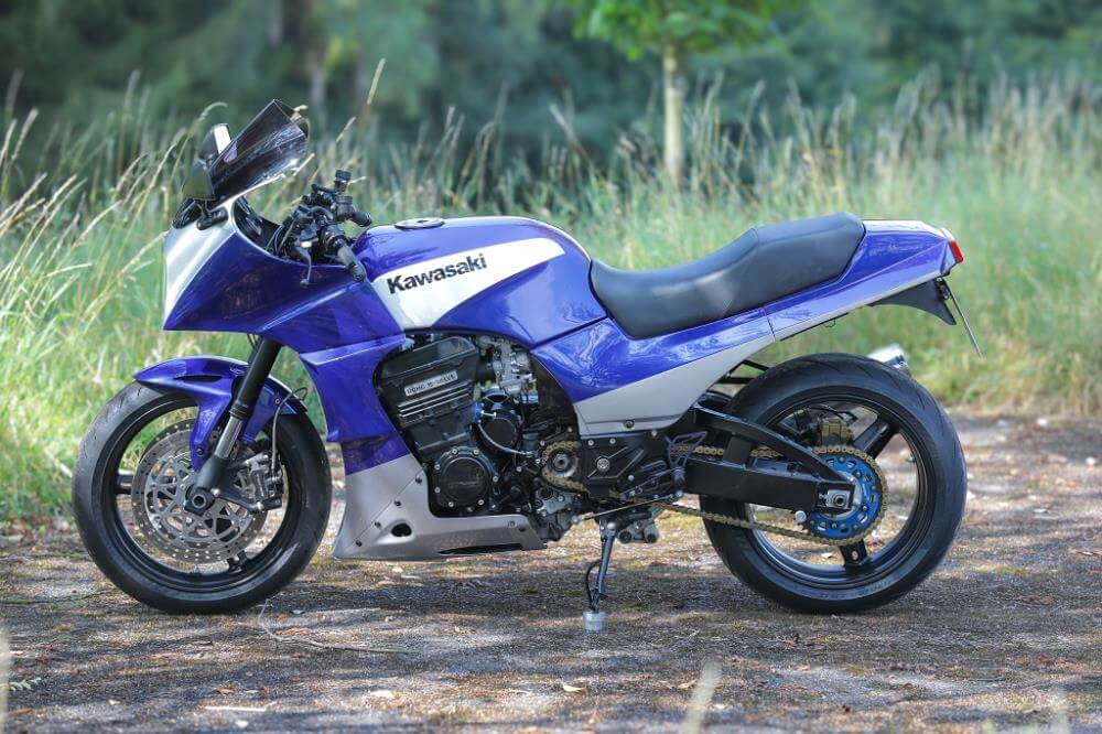 Kawasaki GPZ 900R Superbike avec 1030cc