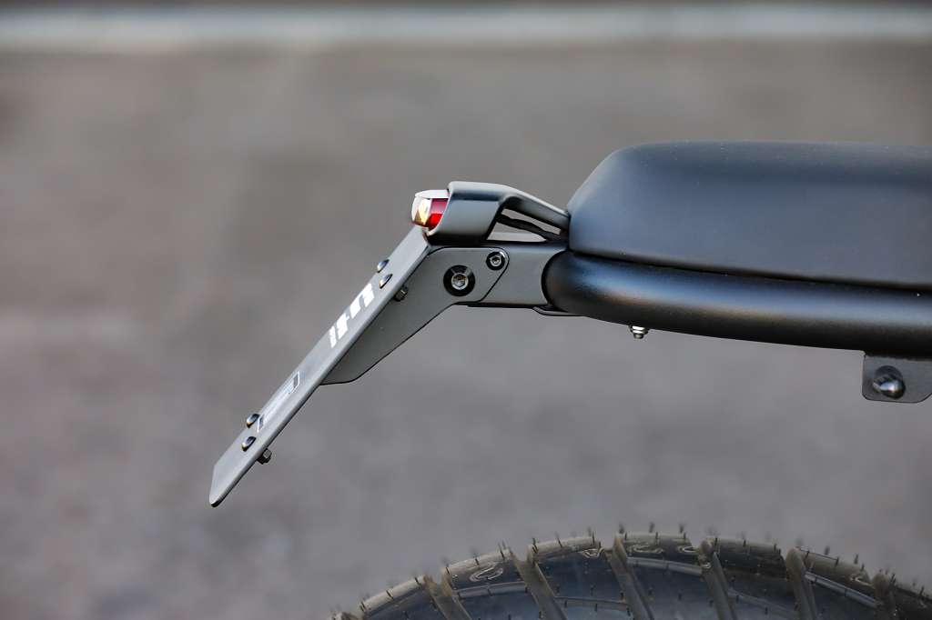 Support de plaque d'immatriculation JVB Moto pour BMW K75, K100 et K1100