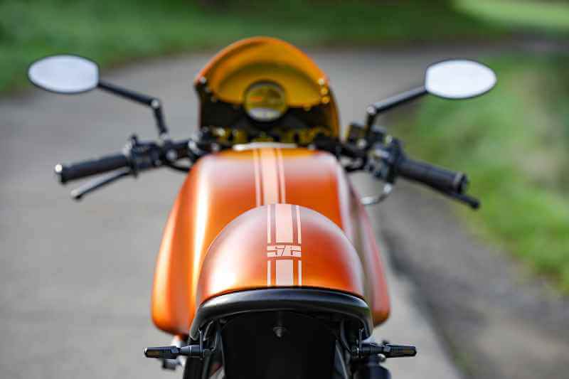 BMW R1070 Cafe Racer SE Concept Bike orange