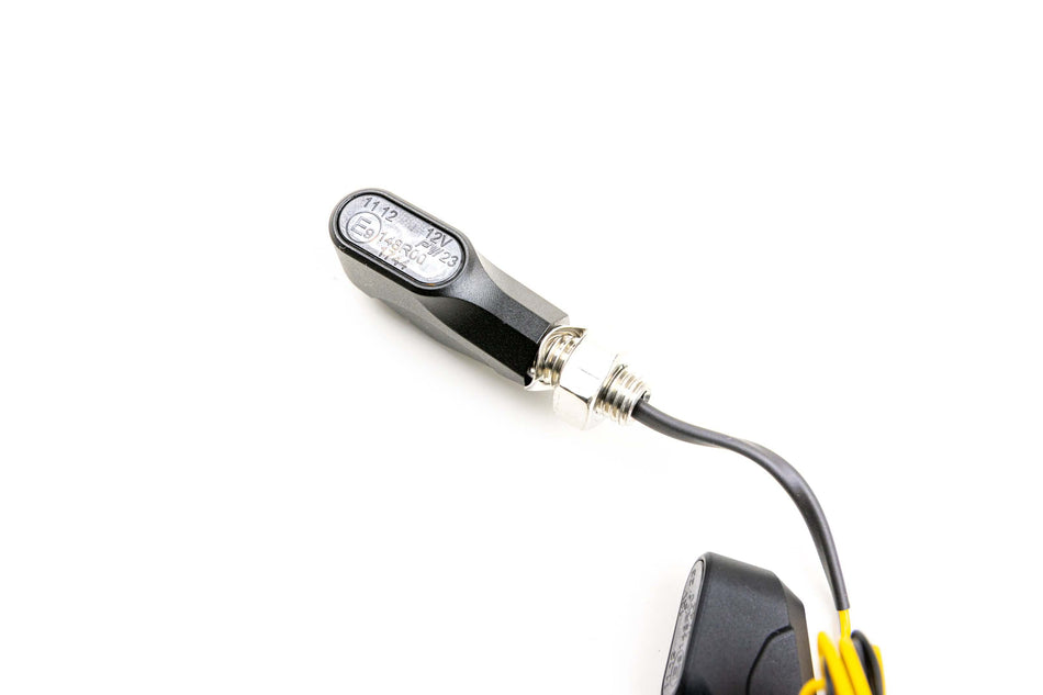 Indicatori di direzione a LED per moto con corpo in alluminio, omologati E