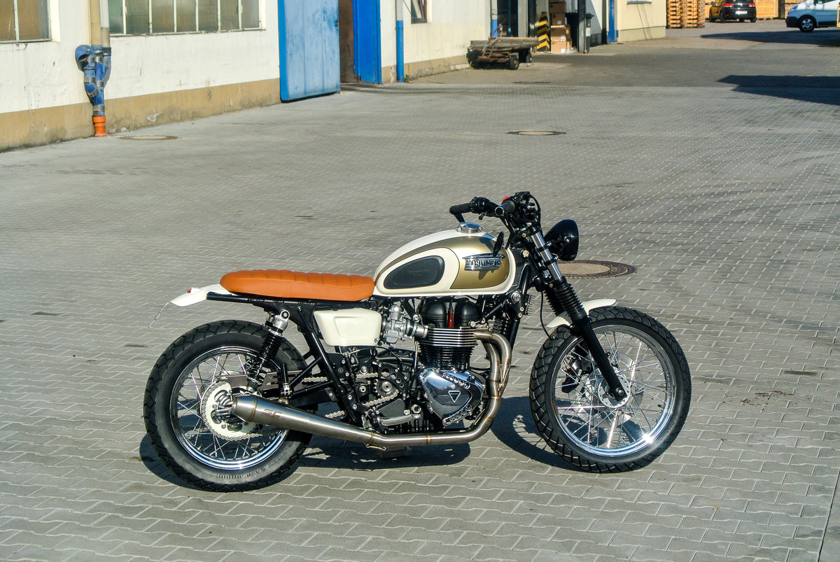 Triumph Bonneville SE trasformazione Roadster