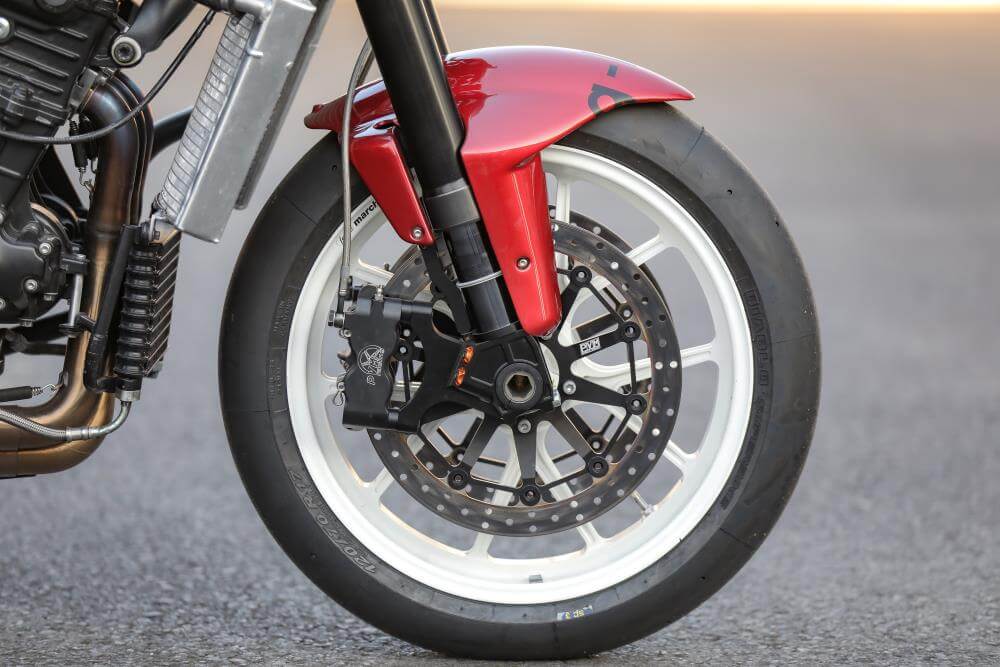 Triumph Speed "Triple X" - Conversion Racer sur base 1050
