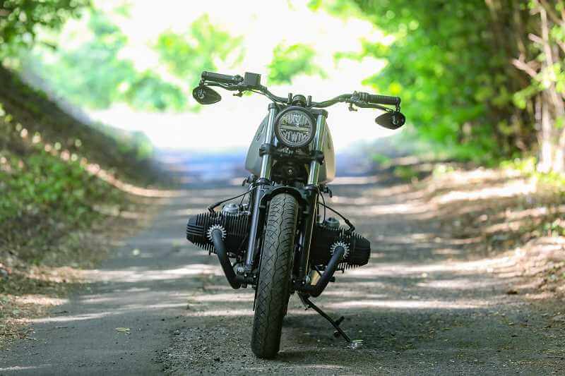 Concept Bike BMW Bobber SE Silver Blade