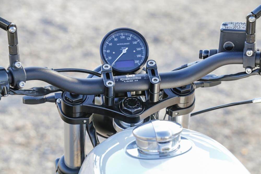 BMW Roadster SE Concept Bike White Edition