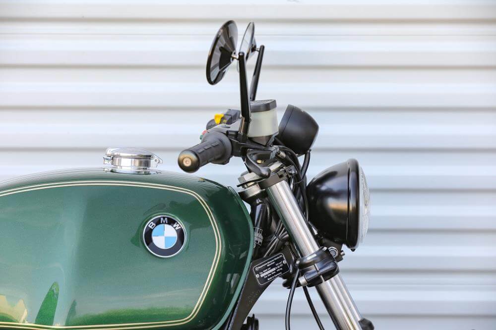 BMW Roadster SE Concept Bike Patina green