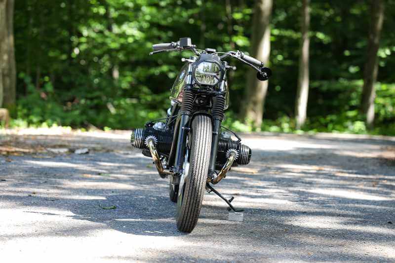 BMW Bobber SE Concept Bike Old Fashion viola