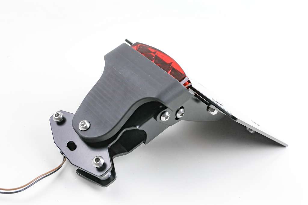 Luce posteriore per portatarga e kit di conversione codone JVB Moto