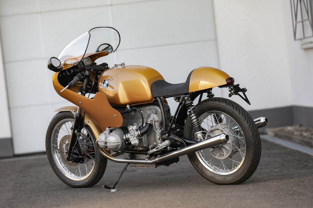BMW R90 Concept Bike Classic Racer Gold