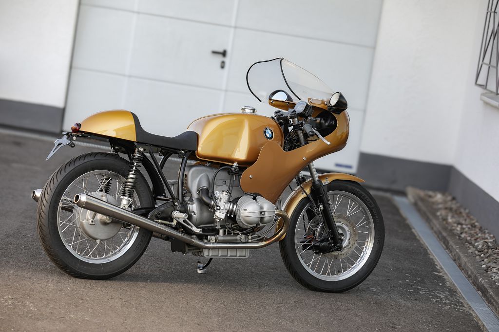 BMW R90 Concept Bike Classic Racer Gold