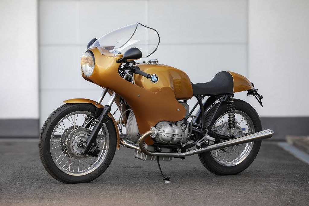 BMW R90 Concept Bike Classic Racer Gold