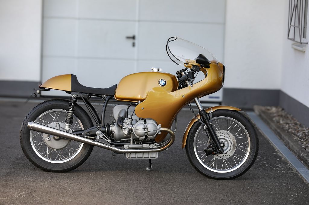 BMW R90 Concept Bike Classic Racer Gold