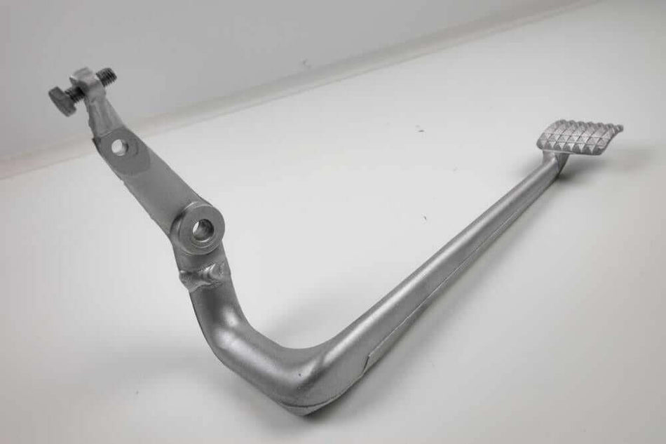Modifying BMW Twinshock brake pedal for SE Bobber exhaust