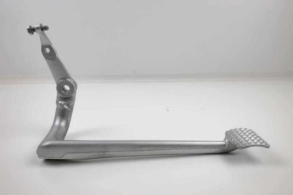 Modifying BMW Twinshock brake pedal for SE Bobber exhaust
