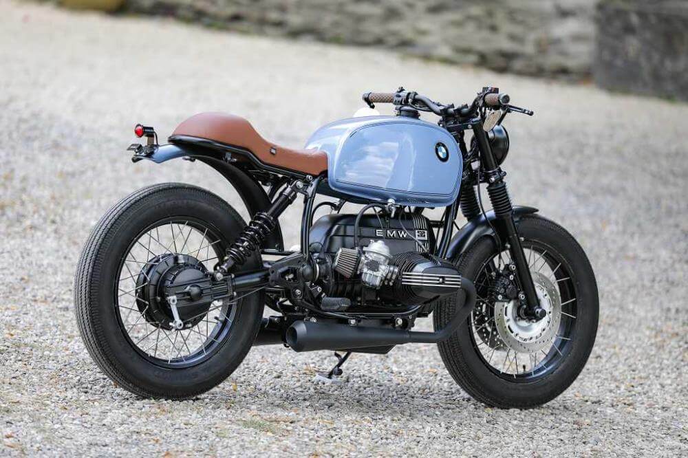 Configurazione esempio Roadster ✚ Pacchetto motore nero✔ Ruote a raggi✔ Filtri aperti✔ Scarico 2-2✔ Parafango Heavy Duty✔