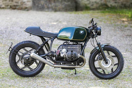Cafe Racer example configuration ✚ Black engine package✔ Open filters✔ 2-2 exhaust✔ Heavy-duty fender✔ Starter cover✔