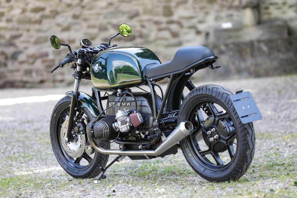 Cafe Racer example configuration ✚ Black engine package✔ Open filters✔ 2-2 exhaust✔ Heavy-duty fender✔ Starter cover✔