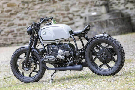 Bobber example configuration ✚ Black engine package✔ Open filters✔ 2-2 exhaust✔ Auxiliary headlights✔
