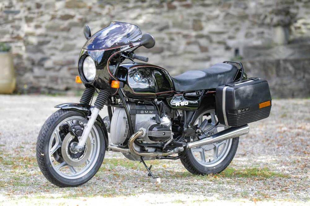 BMW R80 completamente restaurata