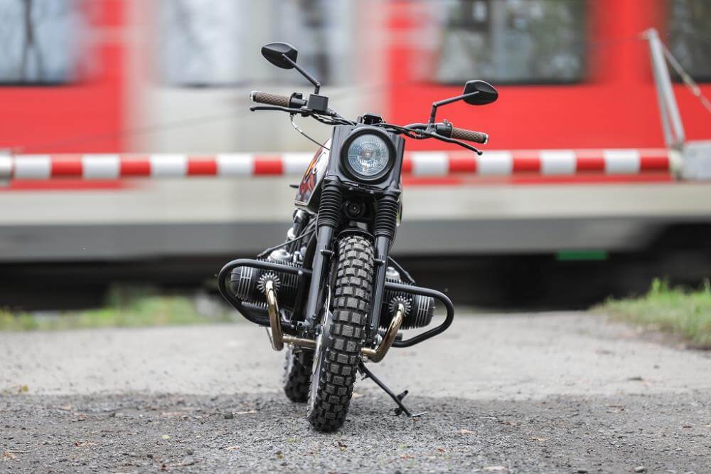BMW Scrambler SE Concept Bike Nero Ümannsch