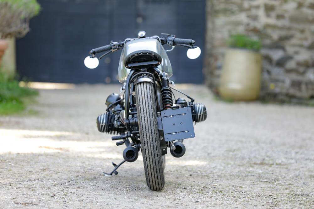 BMW Bobber SE Concept Bike Racer classic gray