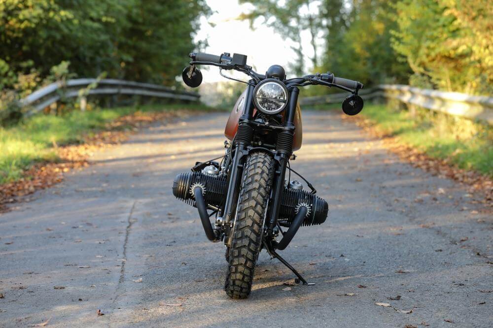 Concept Bike BMW Bobber SE Silver Blade