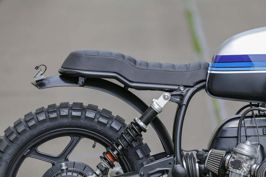 BMW R65 R80 R100 モノレバー用 1人乗りステップ付きリアコンバージョンキット（自立型、TÜV認証取得済み）