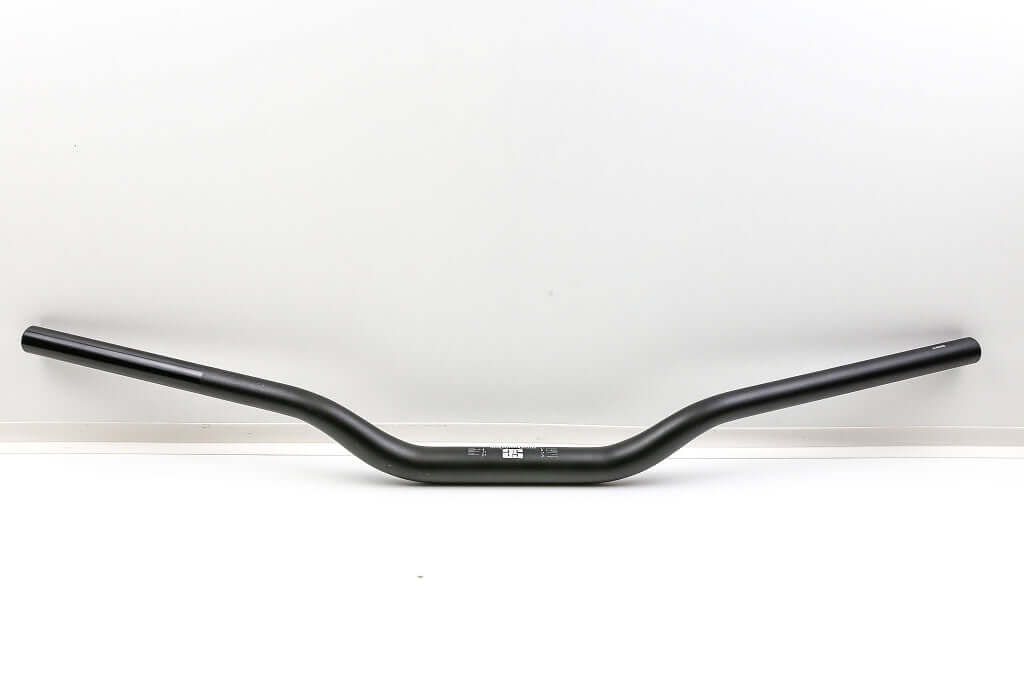 Manubrio tubolare 28,6 mm per Roadster Scrambler con omologazione ABE