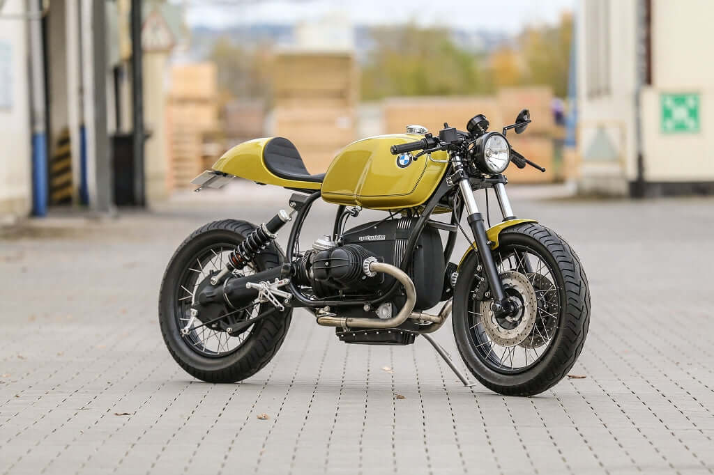 BMW R 100R Racer custom con ampia elaborazione del motore