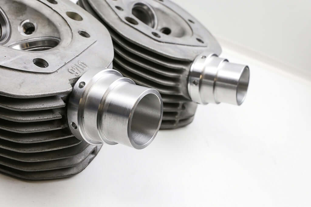 Collettori di aspirazione (coppia) M42 in alluminio per carburatori Dell'Orto da 38 mm