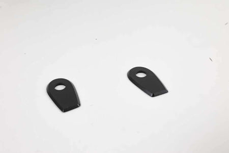 Aluminum turn signal mounting plates for BMW RnineT front