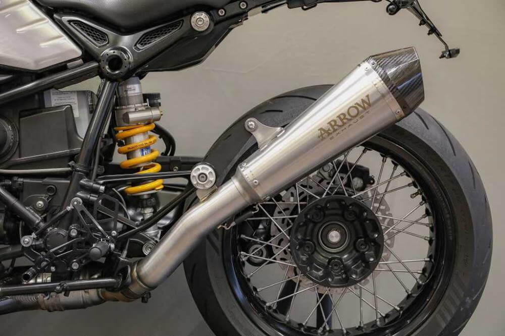 Scarico Arrow X-Kone Slip-on per BMW R nineT 14-20, montaggio basso con omologazione ABE