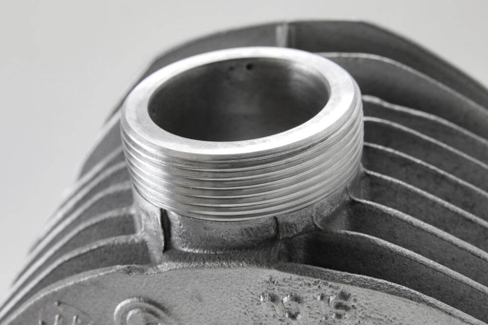 BMW R80 R100 Boxer Auspuffgewinde instandsetzen