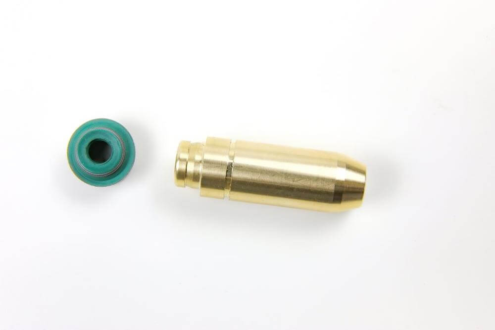 BMW two-valve valve guide 7mm with valve stem seals, various diameters
