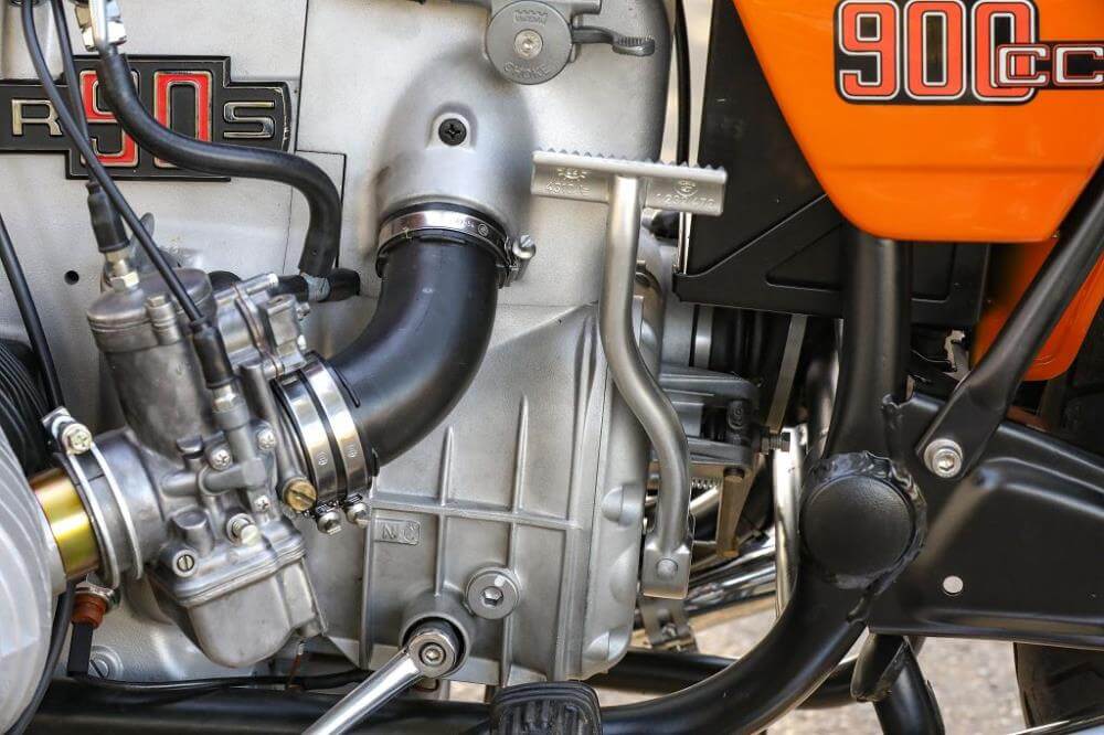 BMW R90 S complete restoration