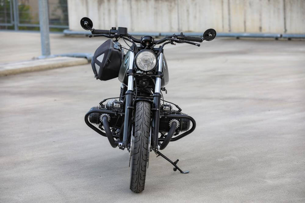 BMW Roadster SE Concept Bike Travel Line Black