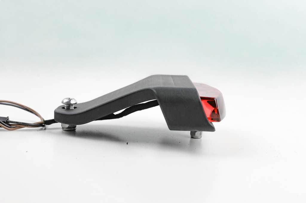 Luce posteriore per portatarga e kit di conversione codone JVB Moto