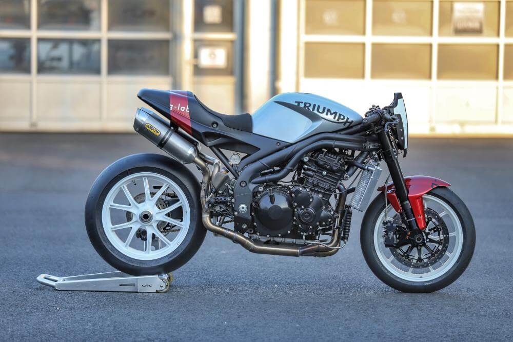 Triumph Speed "Triple X" レーサーカスタム 1050ccベース